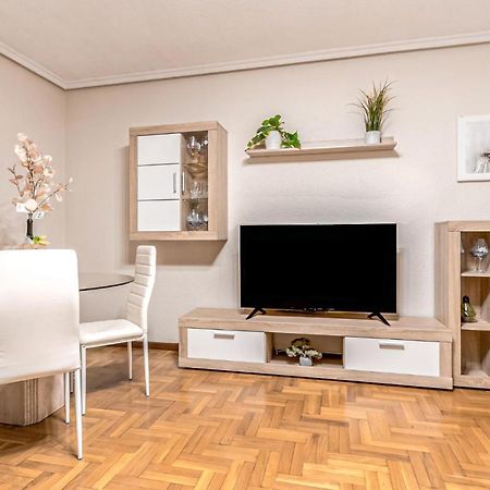 Stunning Apartment In Gijon With Wifi Εξωτερικό φωτογραφία